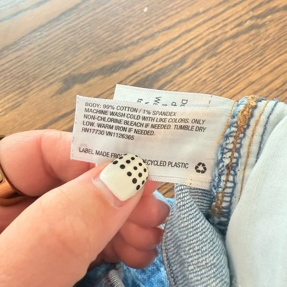 Universal Thread High Rise Jean Short - Picture 6 of 6